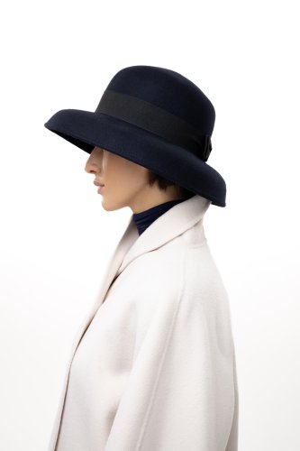 Kapelusz Emilia granatowy.jpg