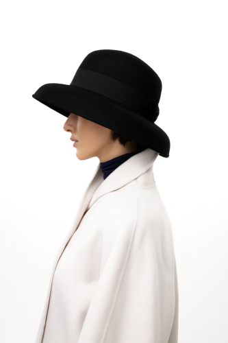 Kapelusz Le Szapo Emilia Czarny.png