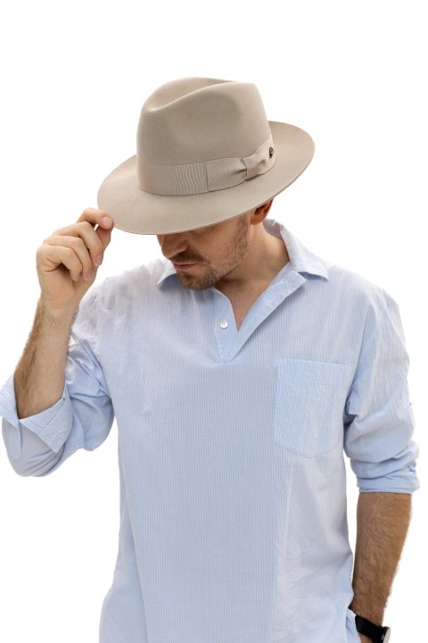 Le Szapo Luxury Fedora Ecru