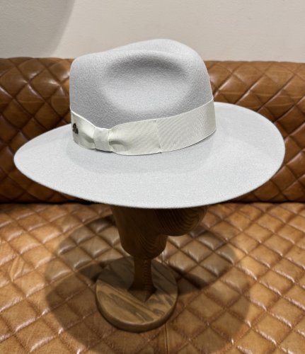 Ladies Fedora kolor jasny szary