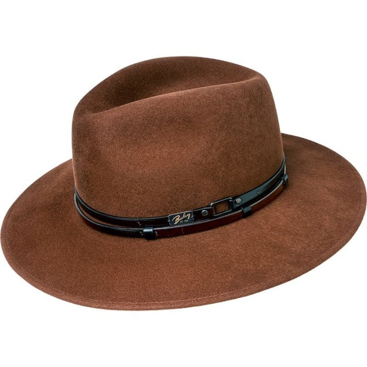 BAILEY KAPELUSZ STEDMAN OAK LE SZAPO.jpg