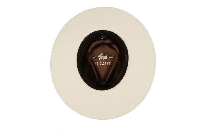 Le Szapo Corrina Corrina White
